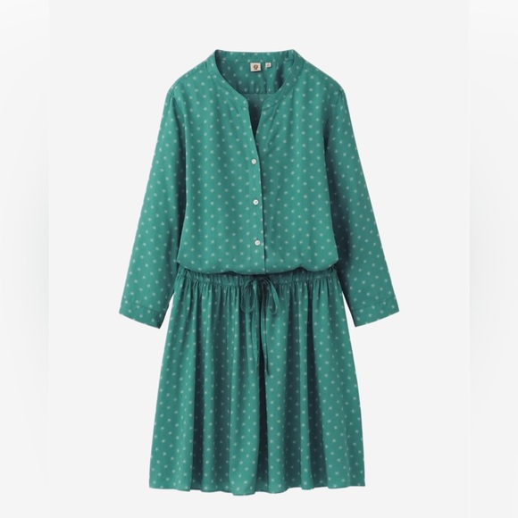 uniqlo x celia birtwell Dresses & Skirts - Celia Birtwell Uniqlo Green Star Long Sleeve Tie Drop Waist Buttoned Dress XS 8